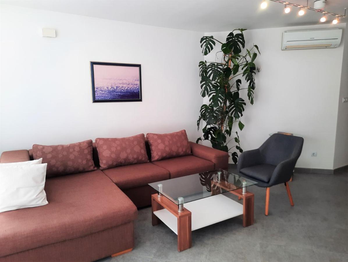 Apartment Mato Barbariga Eksteriør billede